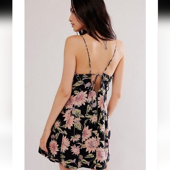 Free People NWTs Free People Altura Printed Mini Dress - Picture 2 of 6